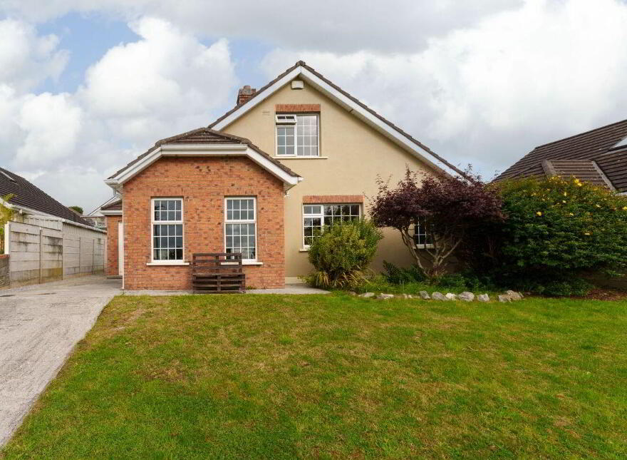 22 Priory Lawns, Rhode, R35YK58