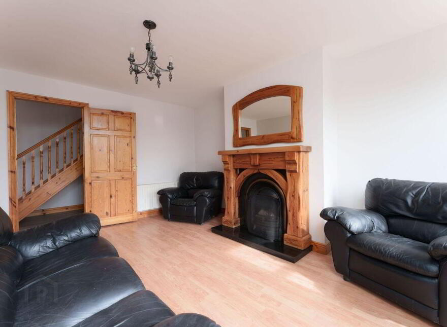 22 Priory Lawns, Rhode, R35YK58