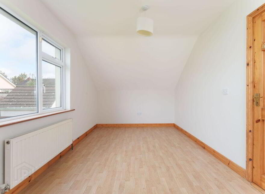 22 Priory Lawns, Rhode, R35YK58