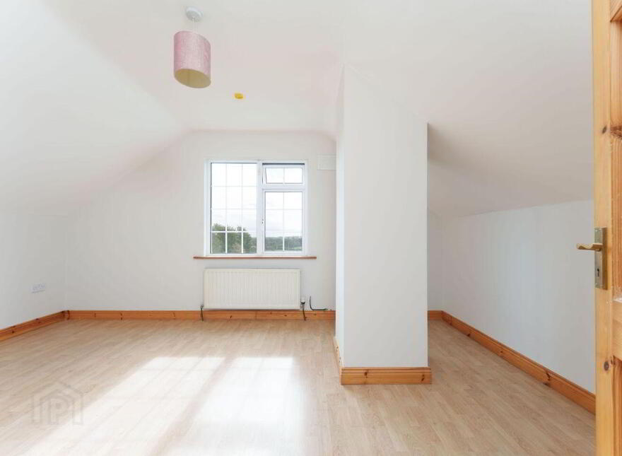 22 Priory Lawns, Rhode, R35YK58