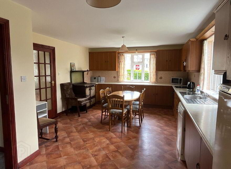 Main Street, Drumkeeran, N41T2P6