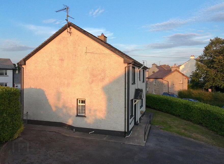 Main Street, Drumkeeran, N41T2P6