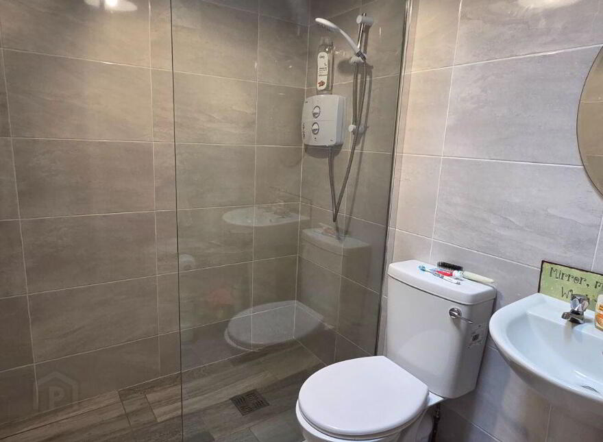3 Carrowhubbock Village, Inniscrone, Enniscrone, F26RW92