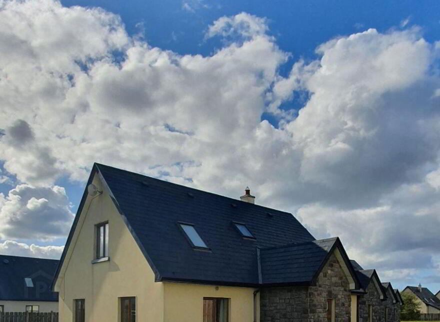 C19 Cahermore Holiday Village, Enniscrone, F26RC92