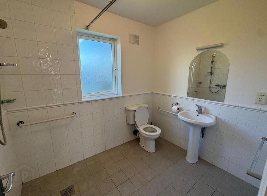 11 Sonas Village, Cloghanboy, Athlone, N37D155