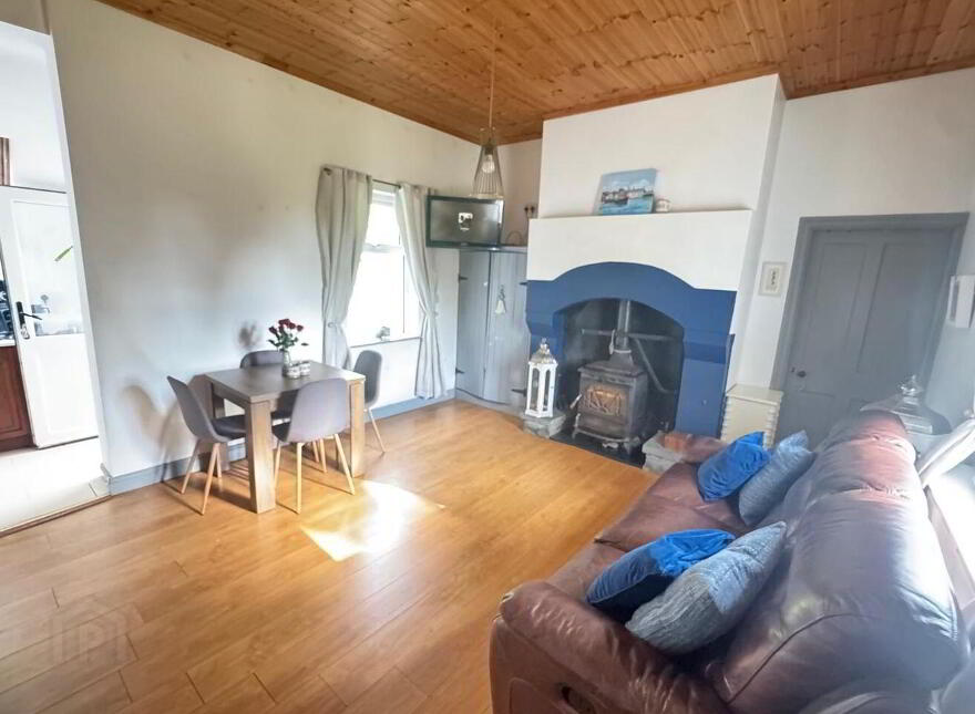 Galey, Knockcroghery, F42TC52