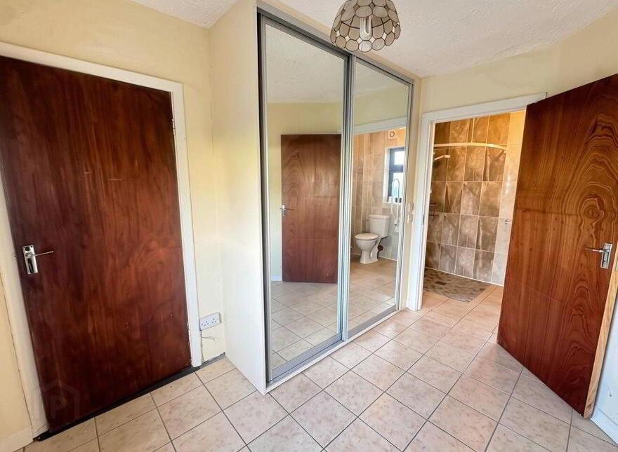 30 Saint Joseph's Villas, Athlone, N37E7K8