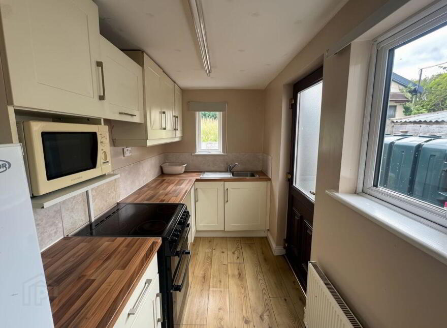 17 Saint Paul's Terrace, Athlone, N37V4A4