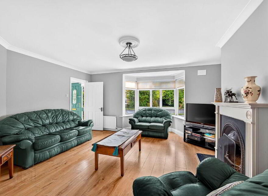 4 Woodville Court, Woodville Grange, Athlone, N37FY52