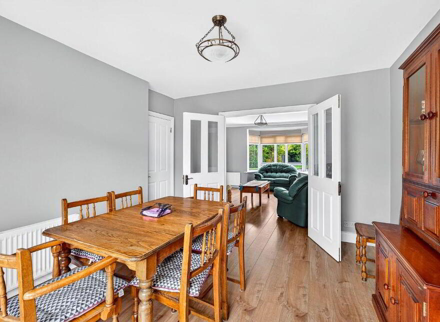 4 Woodville Court, Woodville Grange, Athlone, N37FY52