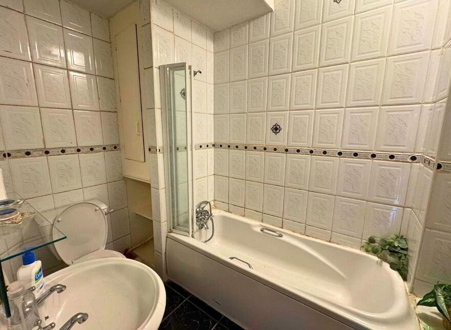 Apartment 30 The Moorings Ballymahon Road, Athlone, N37T681