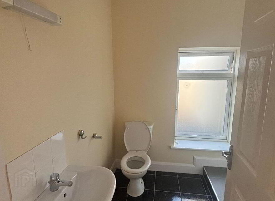 Apartment 1 Circular Road, Tuam, H54H220
