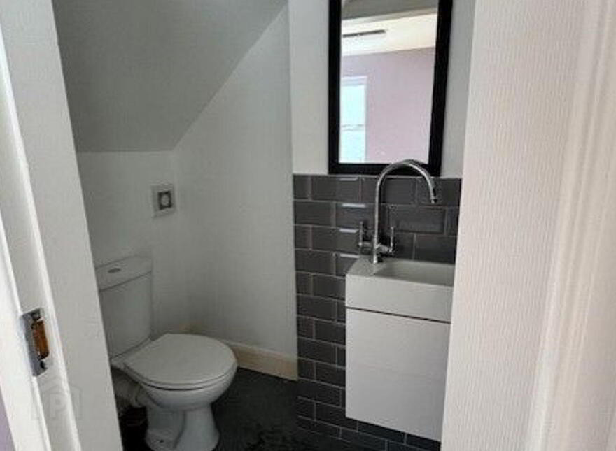 Apartment 1 Circular Road, Tuam, H54H220