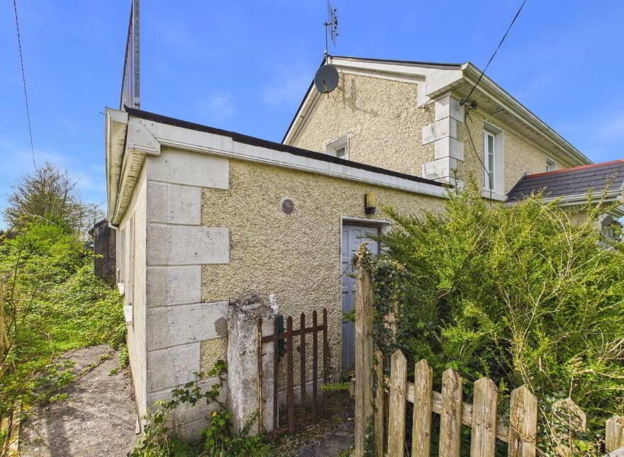 Gurteen, Clough, Ballinasloe, H53N6D9