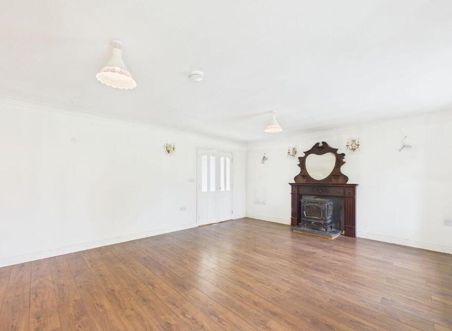 Gurteen, Clough, Ballinasloe, H53N6D9