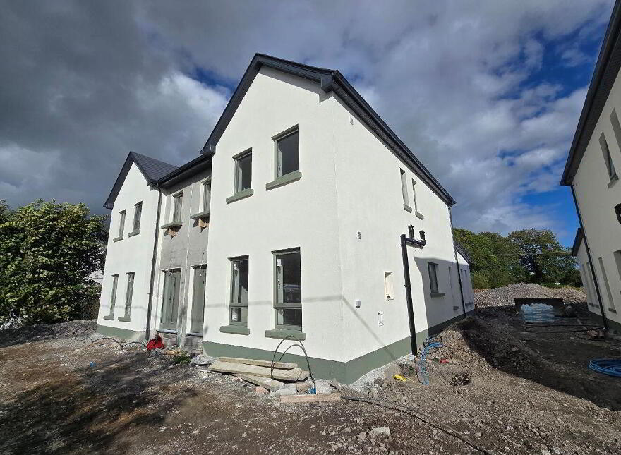 2 Cuirt Ghallagh, Castleblakeney, H53H2T3 photo