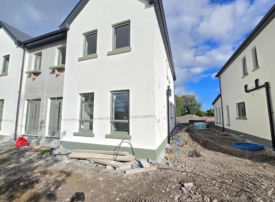 2 Cuirt Ghallagh, Castleblakeney, H53H2T3