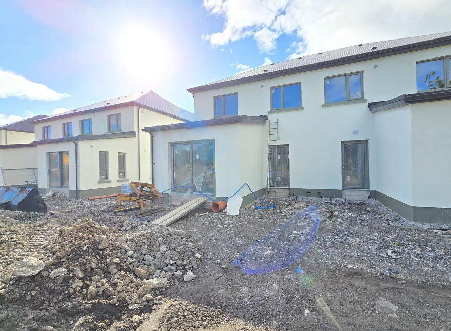 2 Cuirt Ghallagh, Castleblakeney, H53H2T3