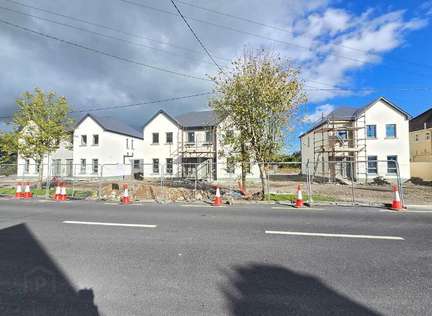 7 Cuirt Ghallagh, Castleblakeney, H53H9C4