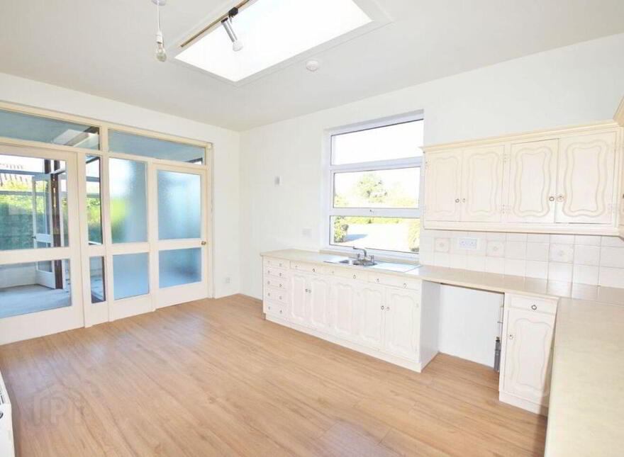 9 Castle Demesne, Ballinahow, Ballinahow, V92P8FY
