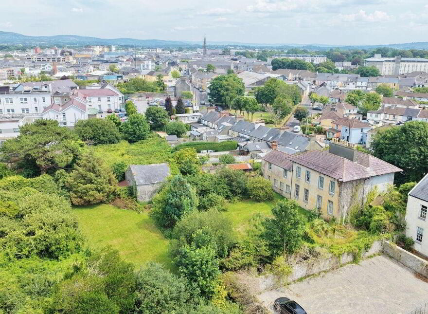 Strand House, Strand Street, Tralee, V92N6XC