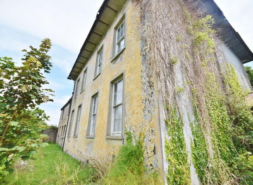 Strand House, Strand Street, Tralee, V92N6XC