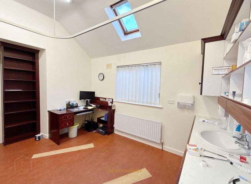 Moore Street Medical Centre, Cappamore, V94C1X4