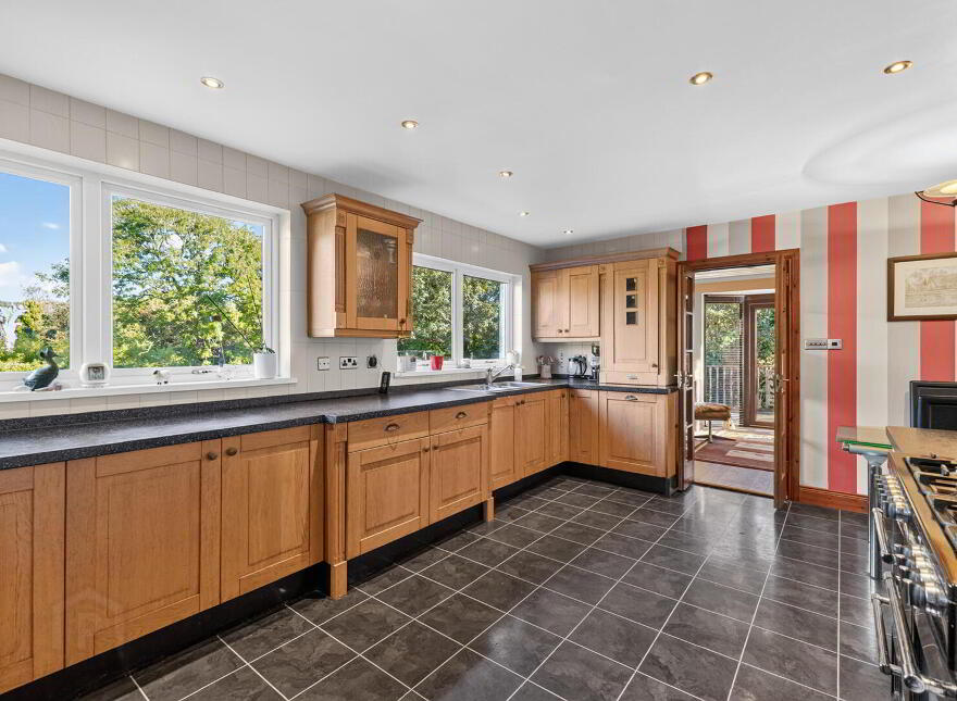 Drummood House, 62 Lisbarnet Road, Comber, Newtownards, BT23 6DW