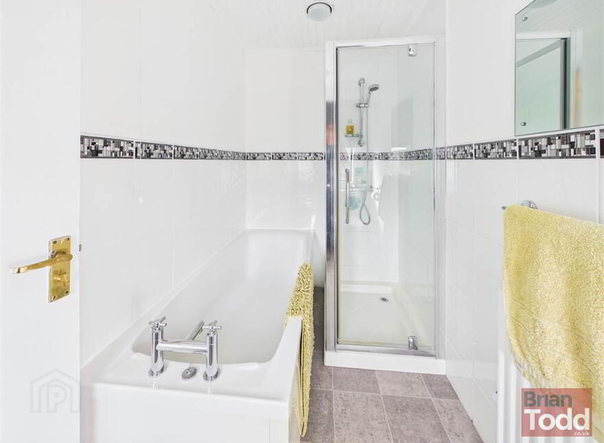 Linn Road, Larne, BT40 2BQ