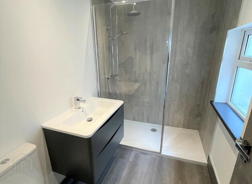 21 Chobham Street, Bloomfield, Belfast, BT5 5BL