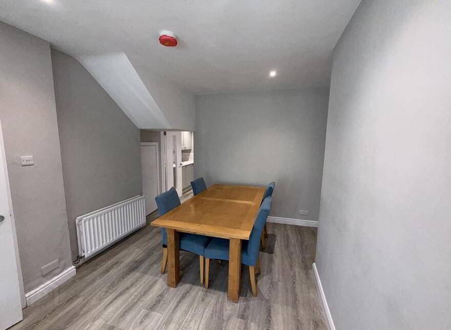 39 Surrey Street, Belfast, BT9 7FR