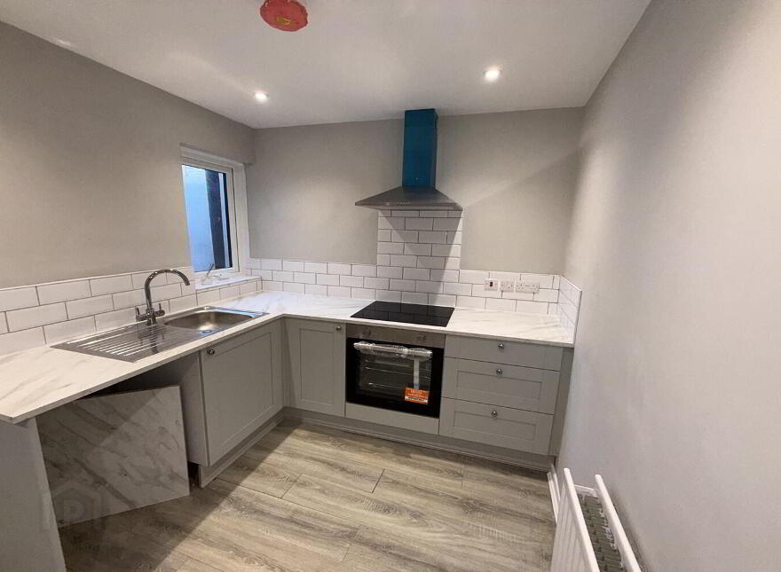 39 Surrey Street, Belfast, BT9 7FR