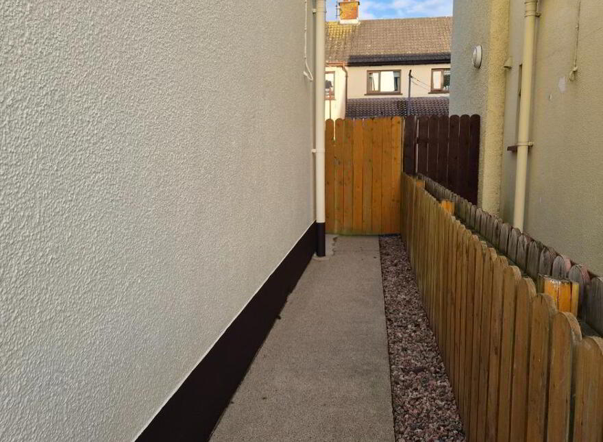 20 Carrigneagh Road, Kilkeel, BT34 4NE