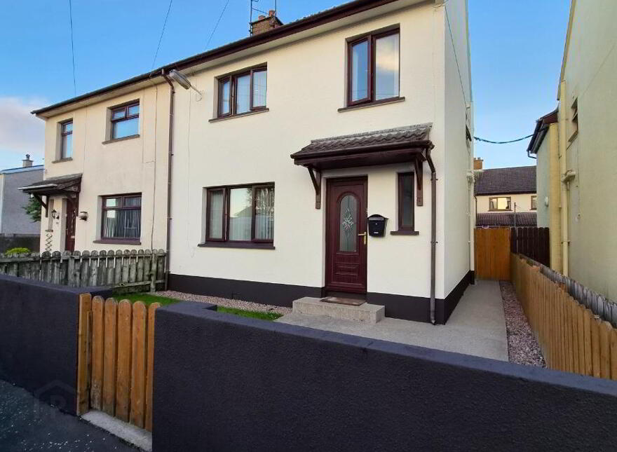 20 Carrigneagh Road, Kilkeel, BT34 4NE