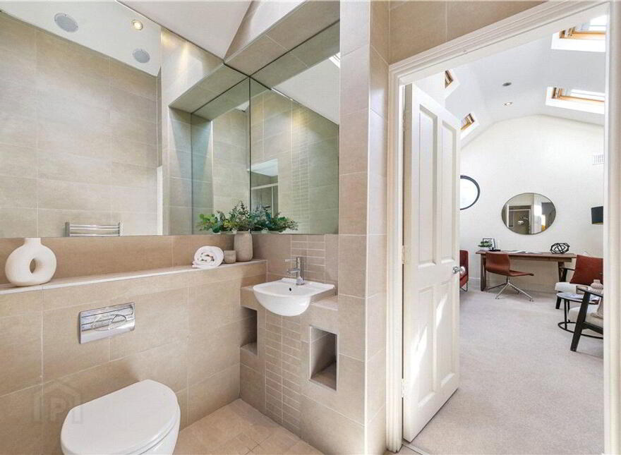 Cove Villa, 1A Lower Albert Road, Sandycove, A96A3T9