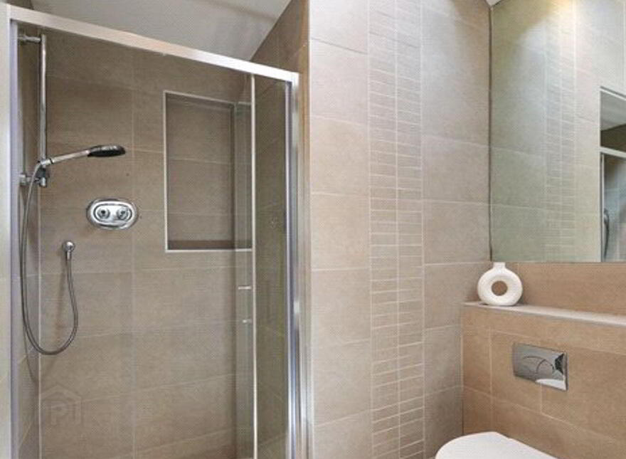 Cove Villa, 1A Lower Albert Road, Sandycove, A96A3T9