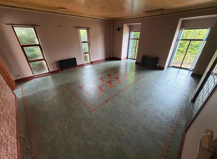 102 Fruithill Park, Belfast, BT11 8GF