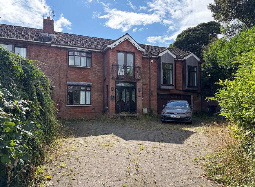 102 Fruithill Park, Belfast, BT11 8GF