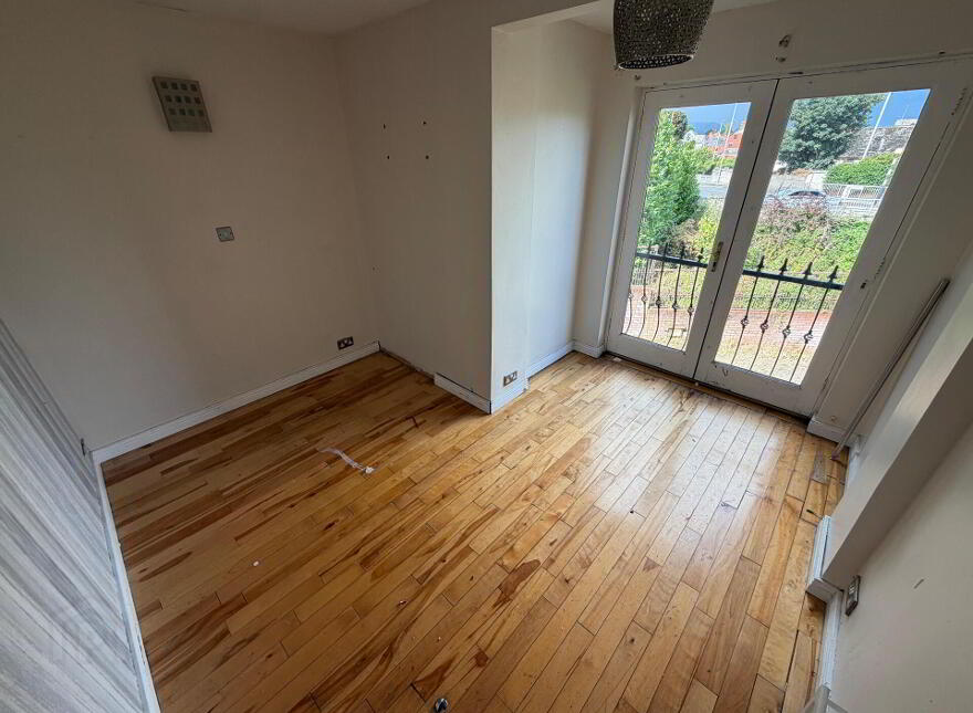 102 Fruithill Park, Belfast, BT11 8GF