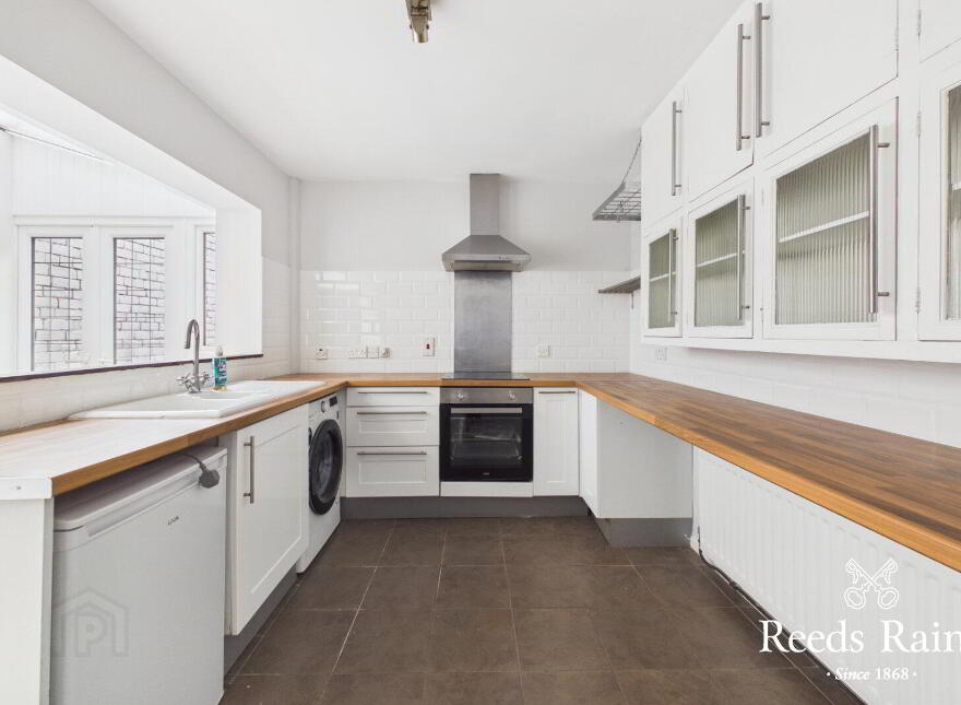 16 Rossmore Avenue, Ormeau, Belfast, BT7 3HB