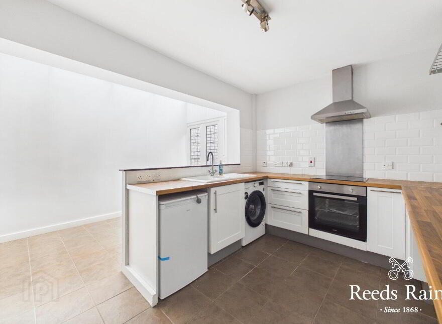 16 Rossmore Avenue, Ormeau, Belfast, BT7 3HB