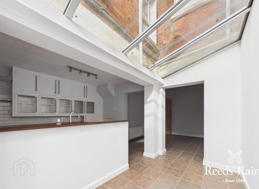 16 Rossmore Avenue, Ormeau, Belfast, BT7 3HB