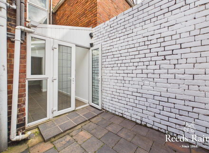 16 Rossmore Avenue, Ormeau, Belfast, BT7 3HB