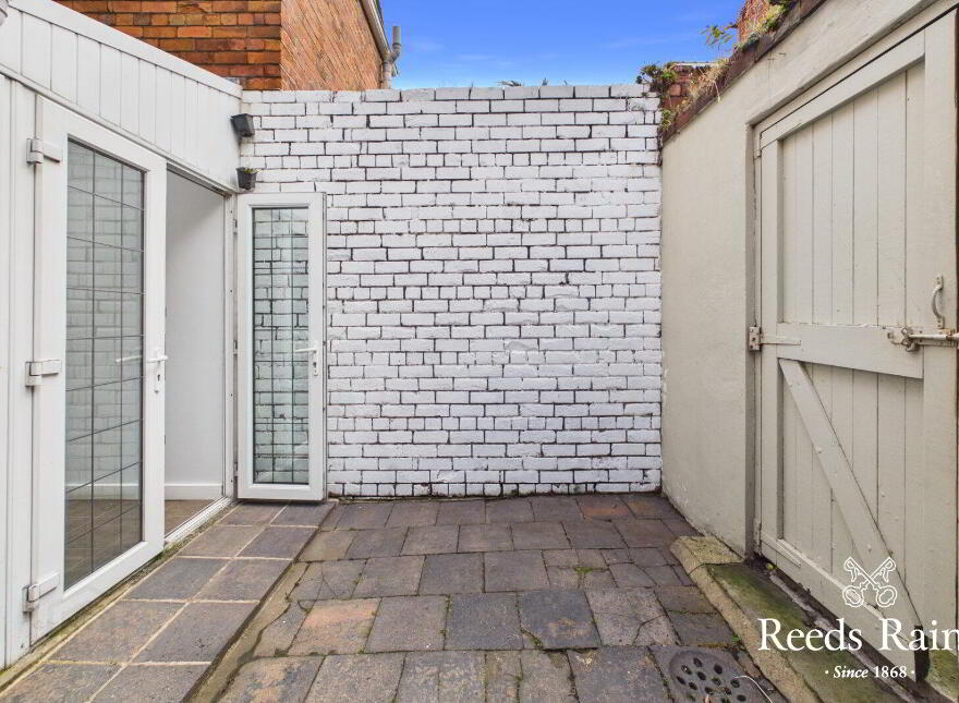 16 Rossmore Avenue, Ormeau, Belfast, BT7 3HB