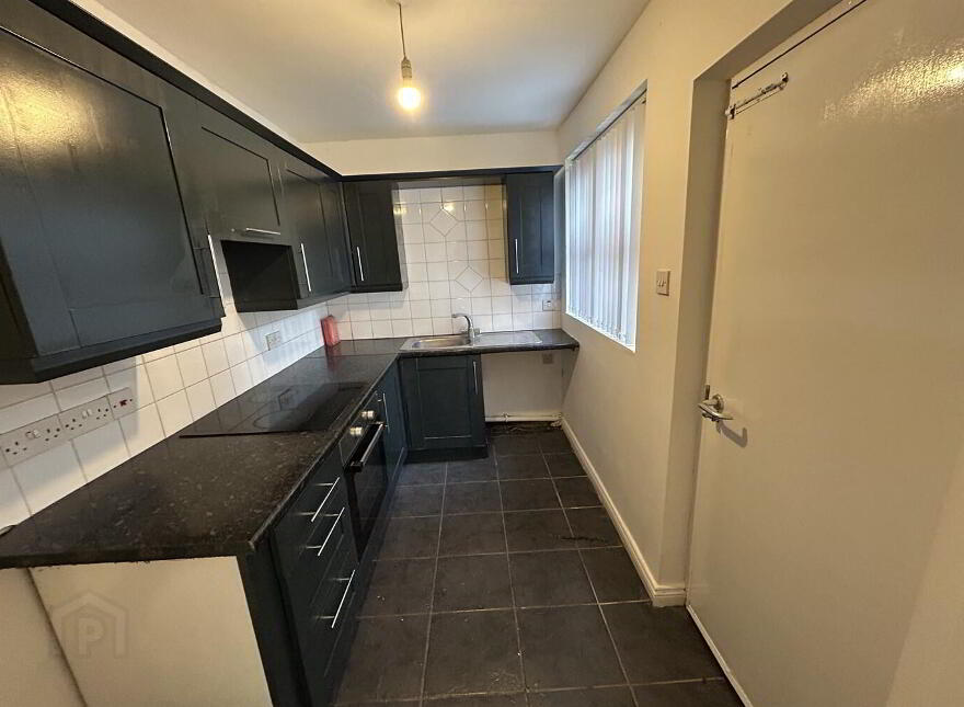 38 Eskdale Gardens, Belfast, BT14 7NQ