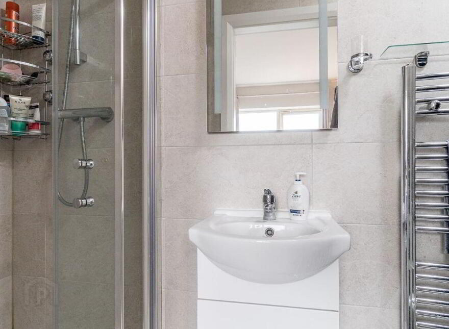 32 Market Square, Newcastle, Newcastle, D22E1R0