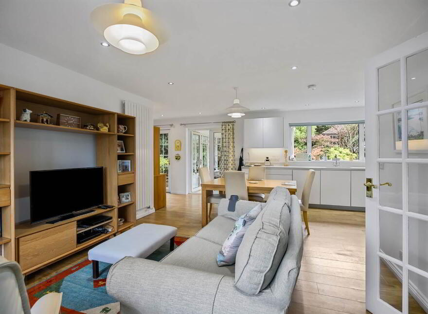 2 Old Quay Court, Cultra, Holywood, BT18 0HT