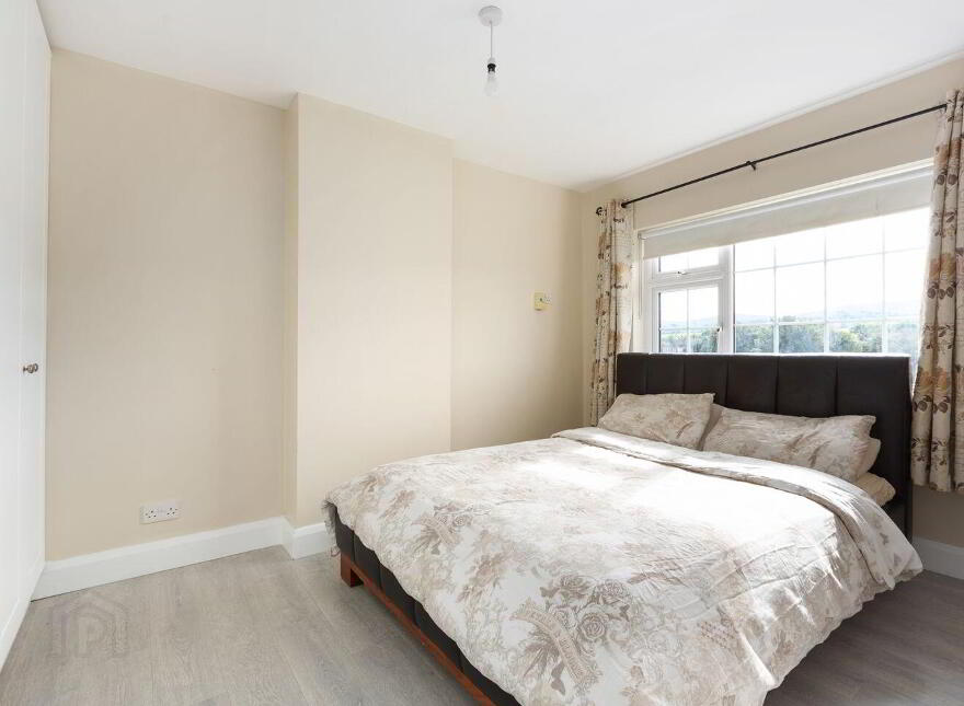 215 Glenvara Park, Knocklyon, Knocklyon, D16TY82