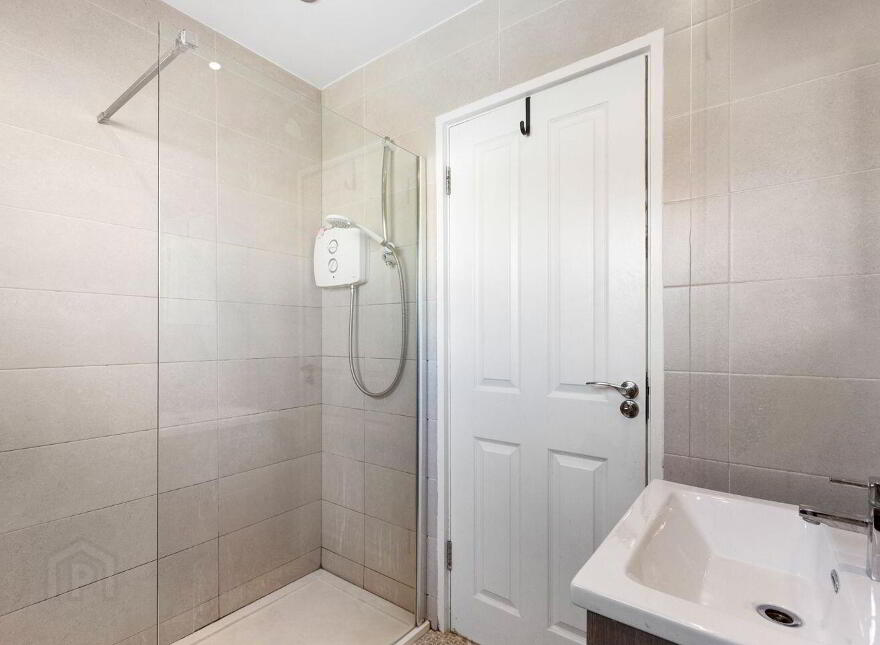 215 Glenvara Park, Knocklyon, Knocklyon, D16TY82
