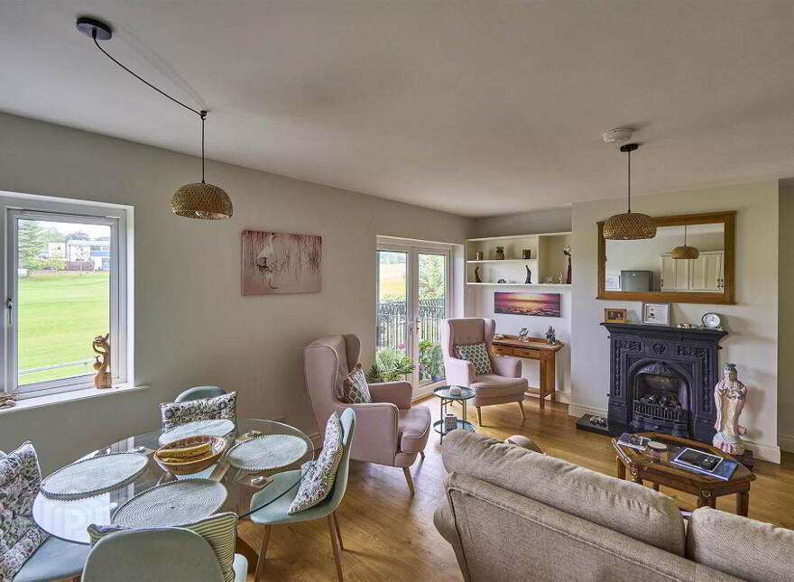 Flat 1, 17 Church Road, Helens Bay, BT19 1TP